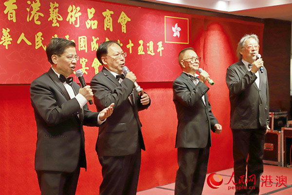表演嘉賓傾情獻(xiàn)唱。人民網(wǎng) 吳宇揚(yáng)揚(yáng)攝